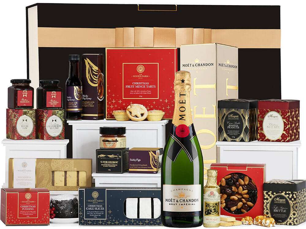 A Champagne Xmas Hamper with Free Delivery